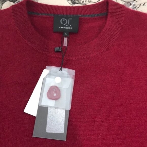 Qi Cashmere Crew Neck Sweater - Picture 4 of 5